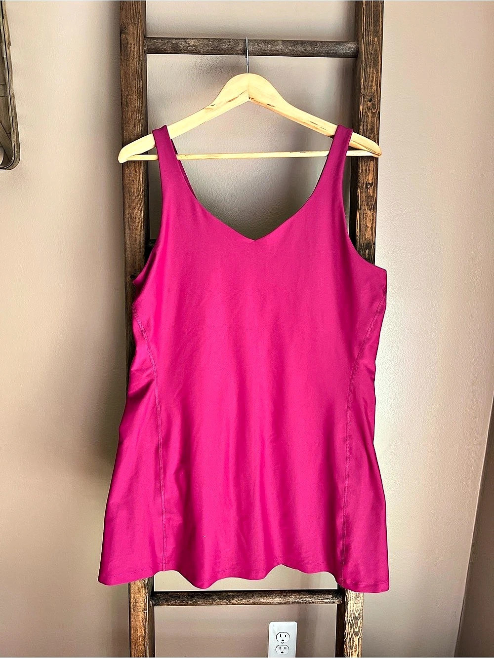Old Navy Active Powersoft Tank Active Tank Dress in Pink Size XL